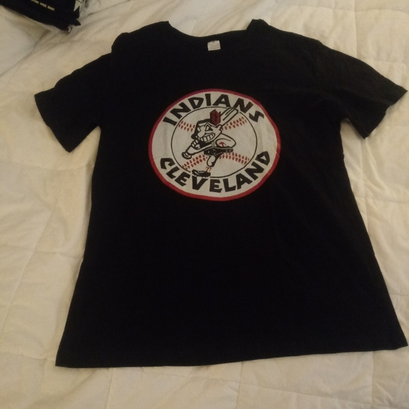 Other - Cleveland Indians Baseball T-Shirt